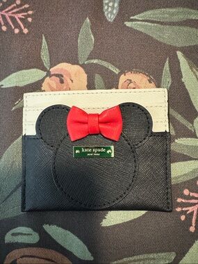 Gently Used:Kate Spade x Disney-Minnie Mouse Bow Card Slot Wallet